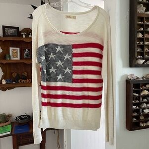 Hollister Cream and Red Crew Neck Sweater